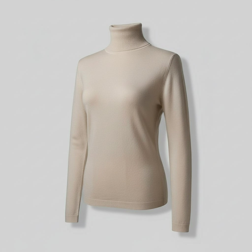 La Vie Continue beige turtleneck sweater, a basic and essential piece made from a soft blend of acrylic, polyester, nylon, and viscose.