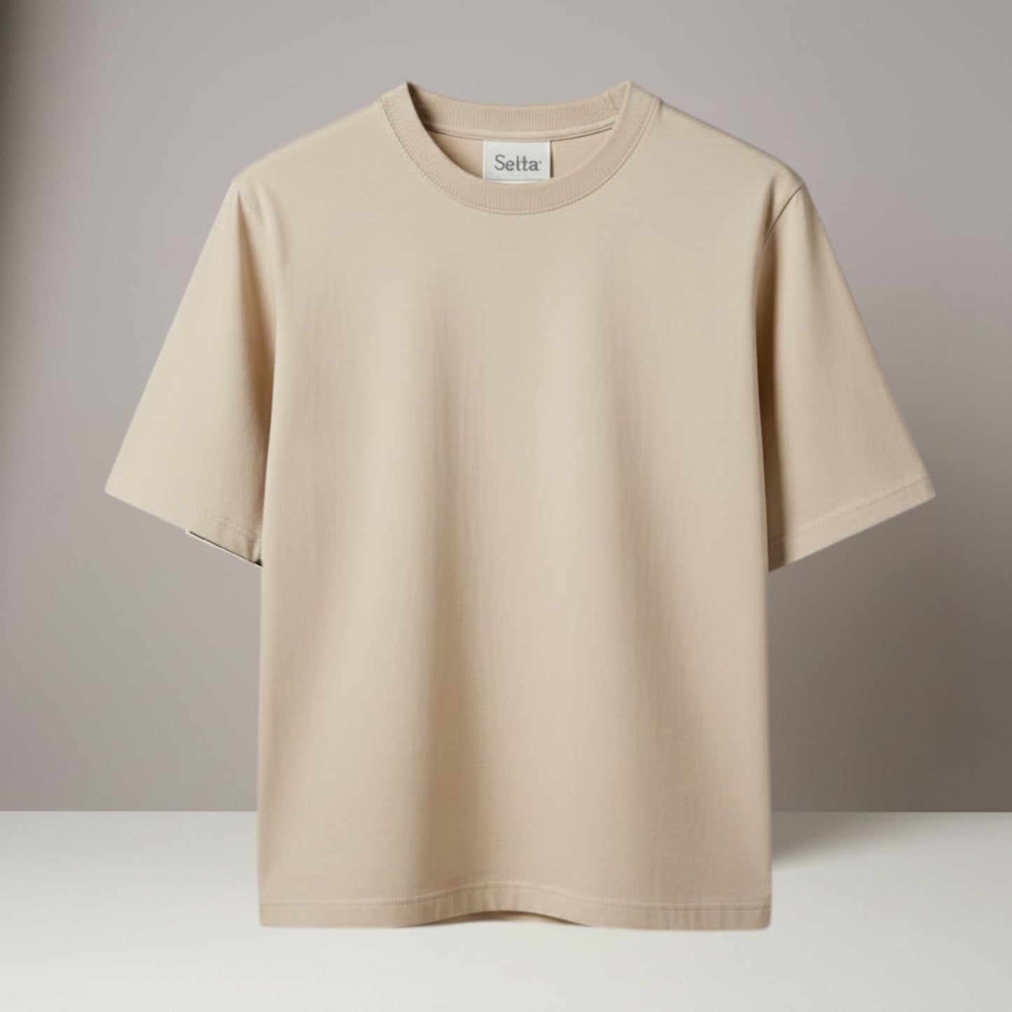 La Vie Continue beige and white cotton-polyester blend t-shirt with a classic crew neck and short sleeves. Versatile basic for casual chic looks.